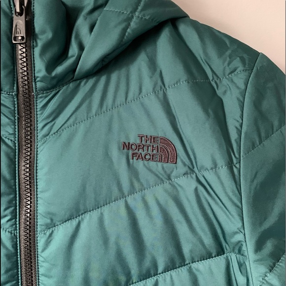 The North Face Teal Jacket - Picture 3 of 3